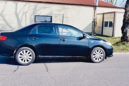 Toyota Corolla 169.776 km 2.600 &euro; Berlin 13629