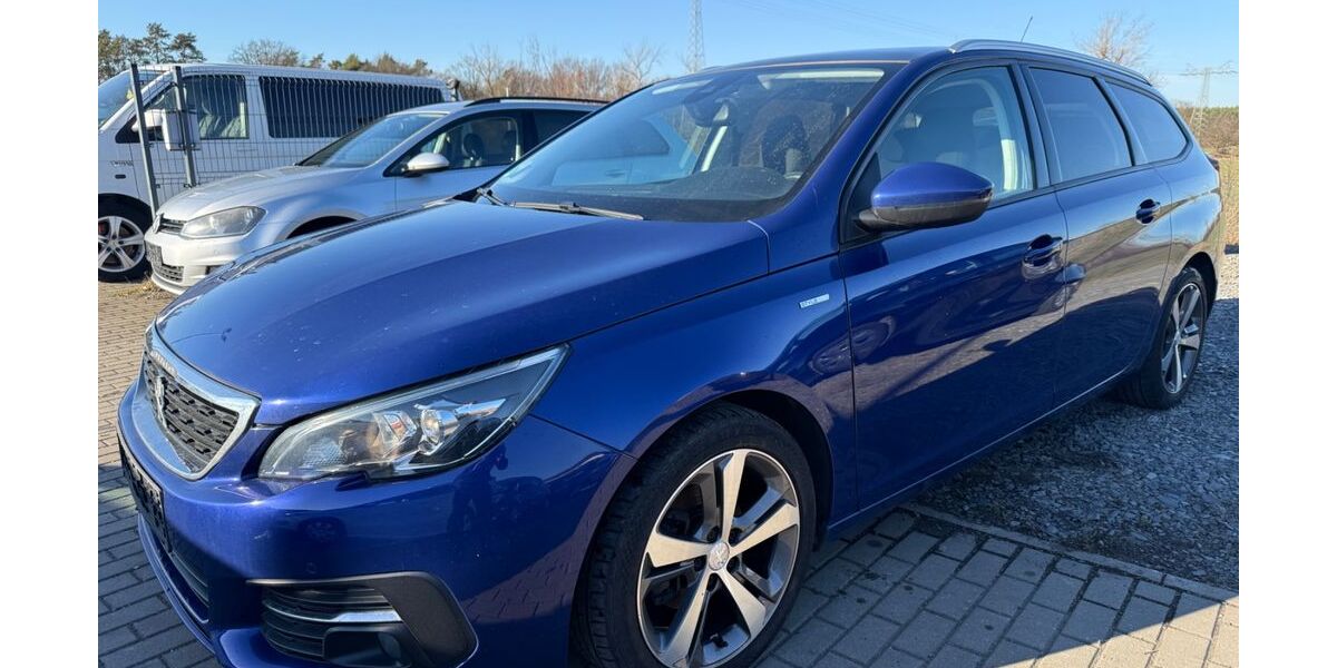 Peugeot 308 162.000 km 7.600 &euro; Wildau 15745