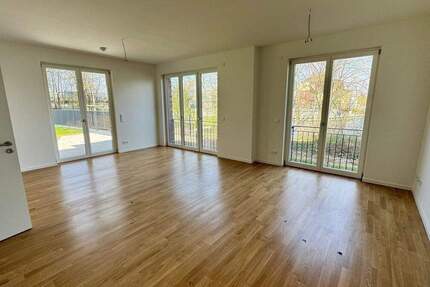 Traumhafte 3-Zi-Neubauwohnung mit Garten direkt am Wasser (Erstbezug)! 3 zimmer