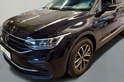 VW Tiguan 20.632 km 27.989 &euro; Berlin 13088