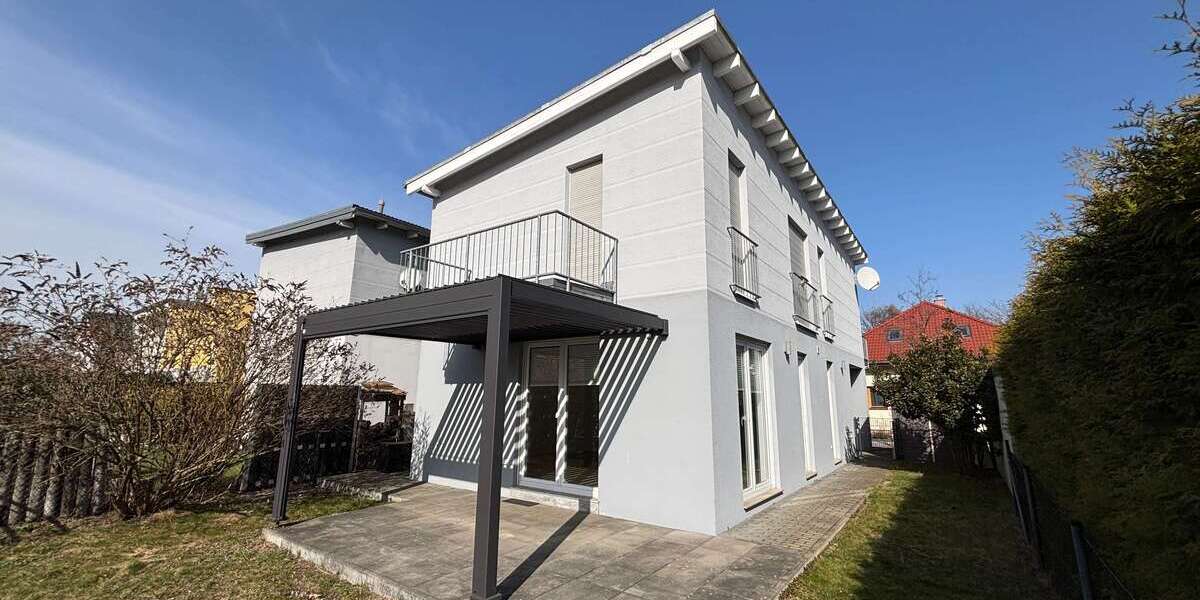 Einfamilienhaus Berlin Treptow-Köpenick - 4.5 Zimmer, 130 m&sup2;, 2.380&euro; | Angebot:25820220