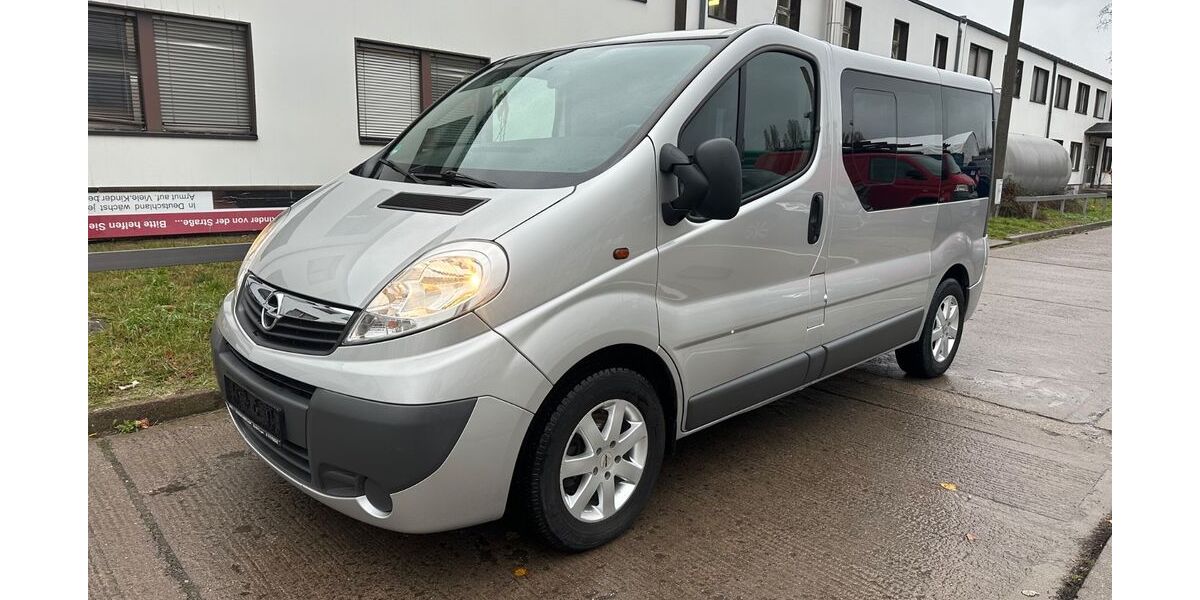 Opel Vivaro 179.800 km 8.300 &euro; Berlin 12681