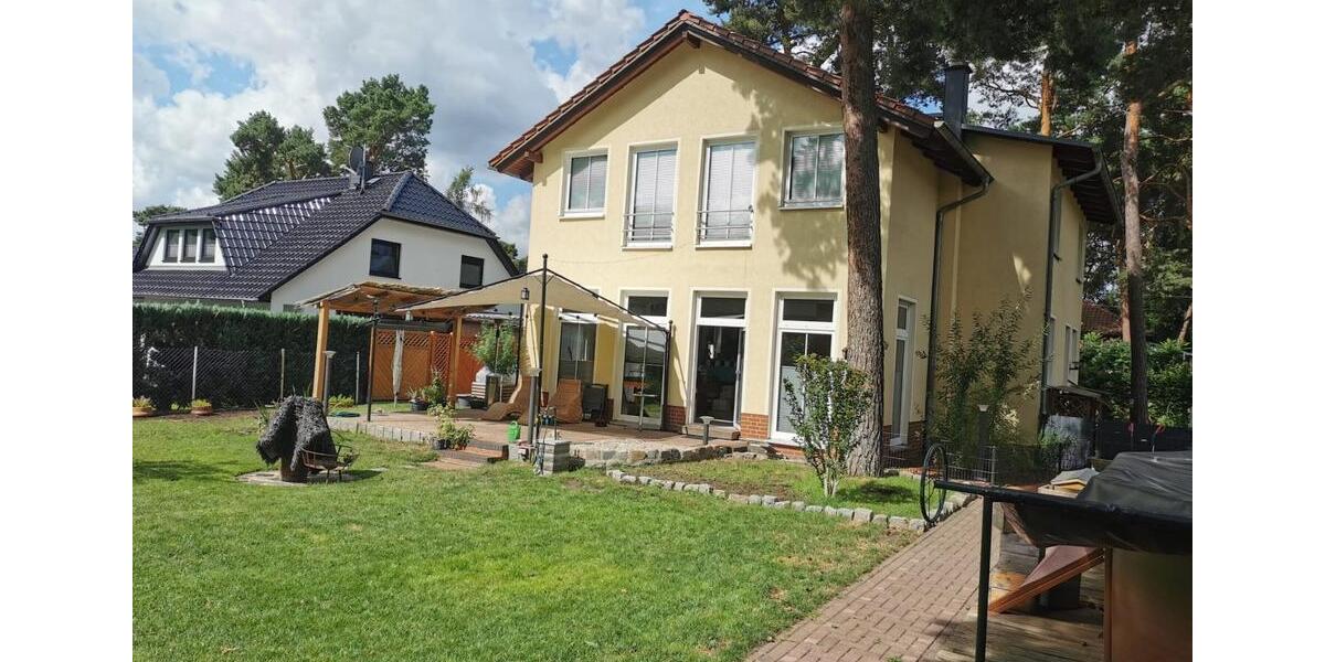 Einfamilienhaus Neuenhagen bei Berlin - 8 Zimmer, 212 m&sup2;, 3.100&euro; | Angebot:25049650