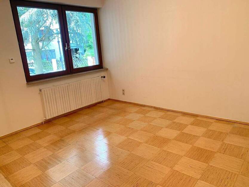 Architektonisches Highlight: Wohnen u. Arbeiten unter einem Dach in getrennten Einheiten, hell u. mit außergewöhnlichem Grundriss!
