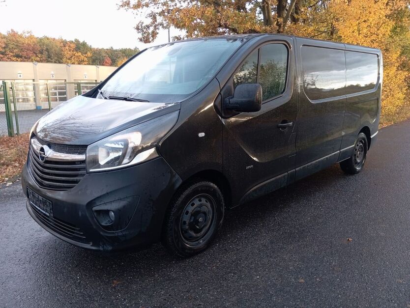 Opel Vivaro 120.000 km 8.999 € Mittenwalde 15749