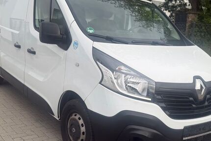 Renault Trafic 142.000 km 8.990 &euro; Berlin 12357