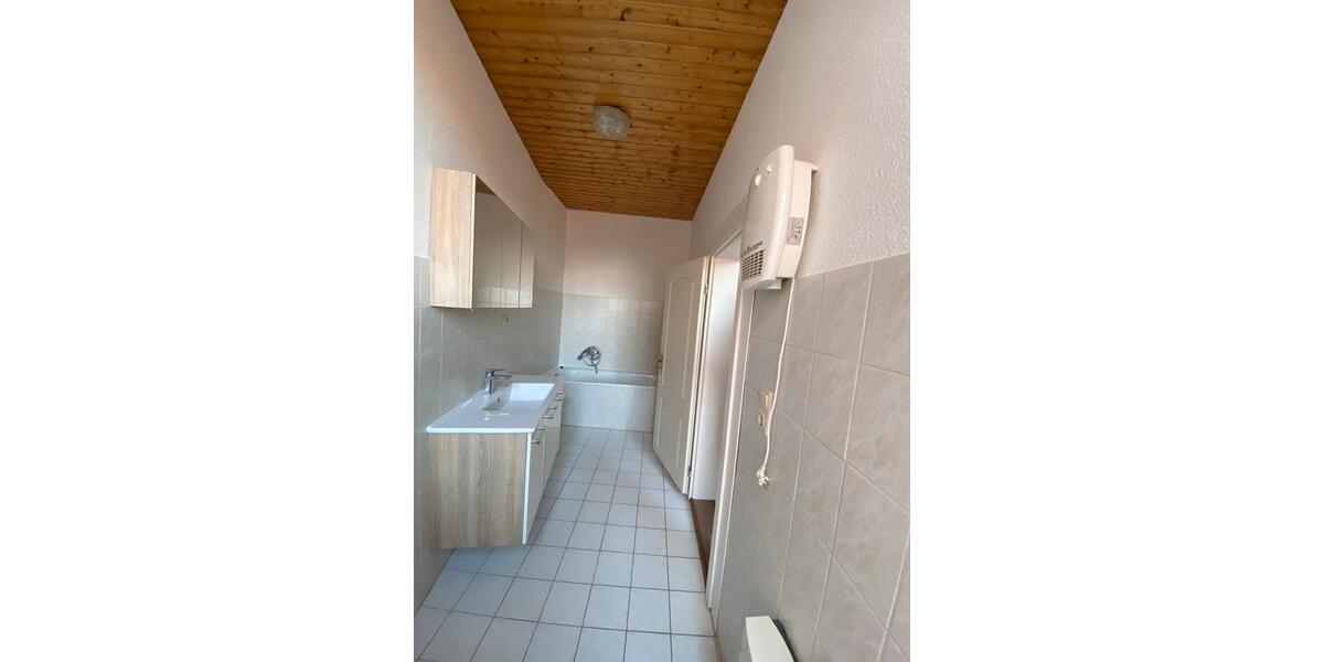 Mehrfamilienhaus, Wohnhaus - 325.000&euro; | Angebot:27073190
