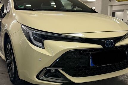 Toyota Corolla 104.000 km 20.000 &euro; Berlin 12099