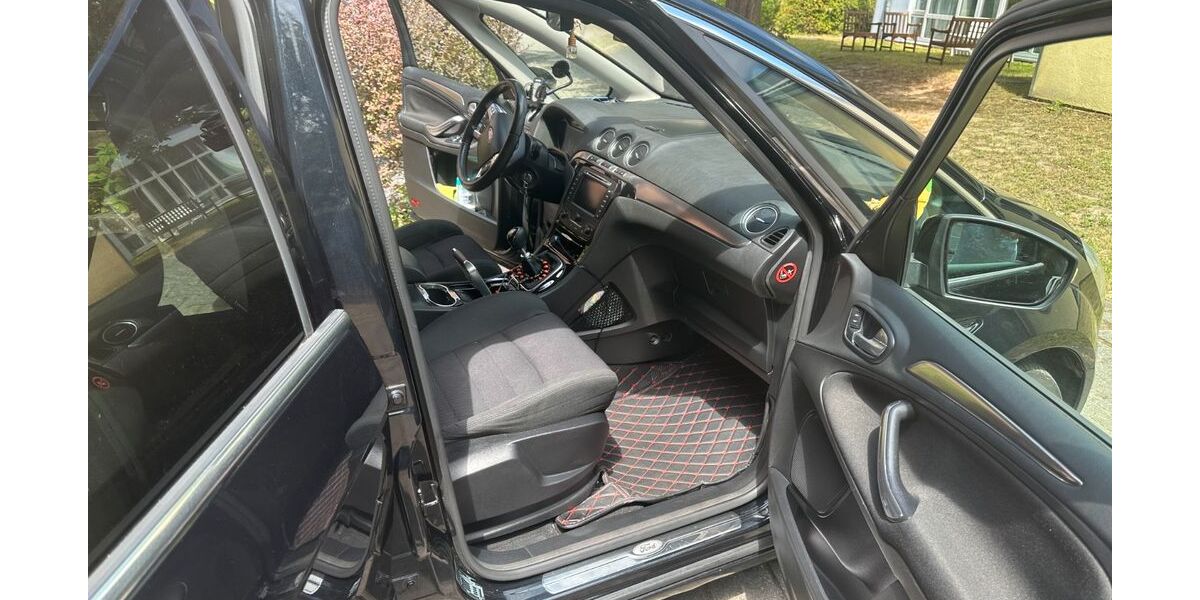 Ford S-Max 176.300 km 7.600 &euro; Berlin 10829