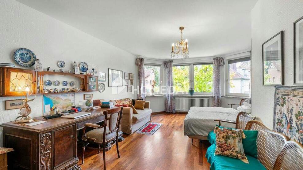 Stilvolles 5-Zimmer-Reihenendhaus mit besonderer Architektur und schönem Garten in Frohnau 5 zimmer