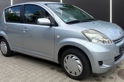 Daihatsu Sirion 145.201 km 2.699 &euro; Berlin 12349